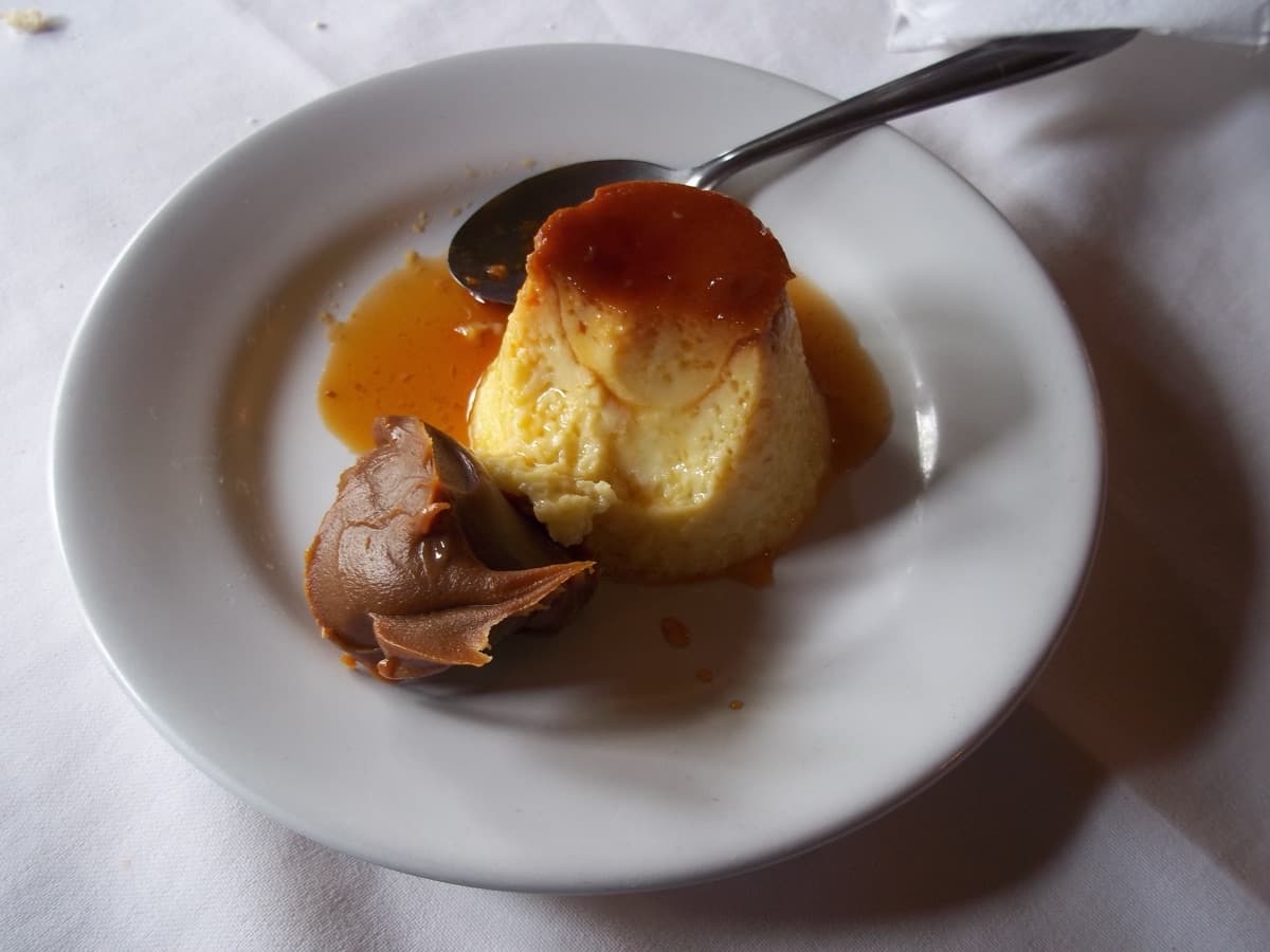 Flan napolitano